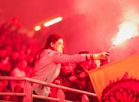 CatalansSupporters-Flares6-6-0424
