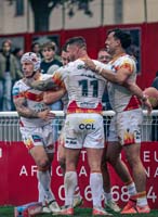 CatalansPlayers-CelebrateTry7-26-0425