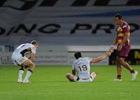HullFC-Players-Dejected1-19-0913
