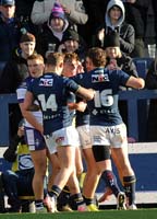 RhinosPlayers-CelebrateTry2-26-1225